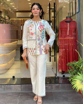 Kurta Unique Floral Embroidered Cotton White Co-Ord Set For Women