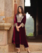 Regal Velvet Tilla Embroidered Pheran/Kaftan