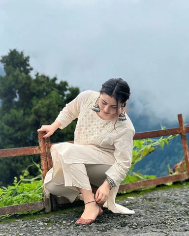 Off White Embroidered Cotton Kurta And Pant Set